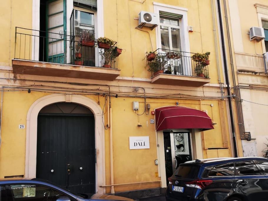 The Trip House - Between The Center And The Sea - Free Wifi And Jacuzzi CTA Exterior foto